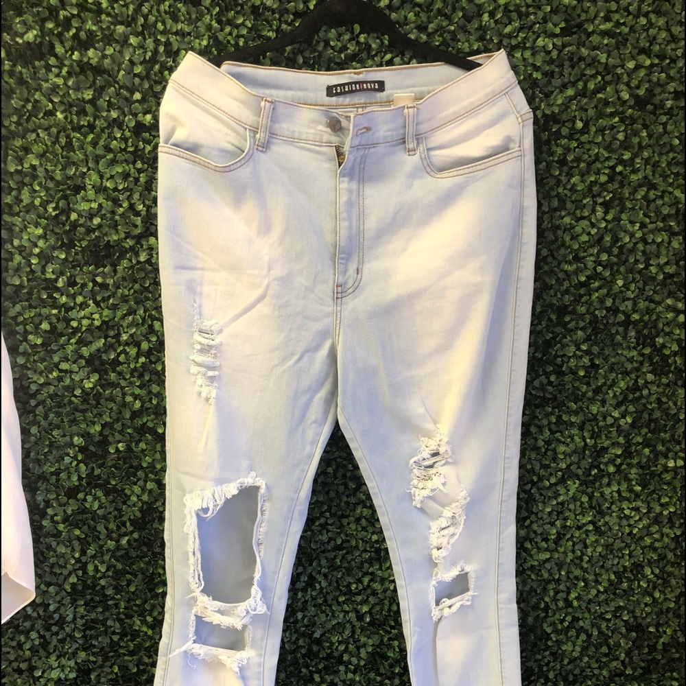 Fashion nova cut jeans